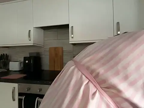 FrancescaXO online show from 10/02/25, 07:01