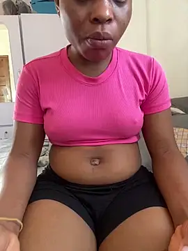 PrettyNina77 online show from 04/17/26, 10:18