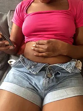 PrettyNina77 online show from 10/29/25, 12:04