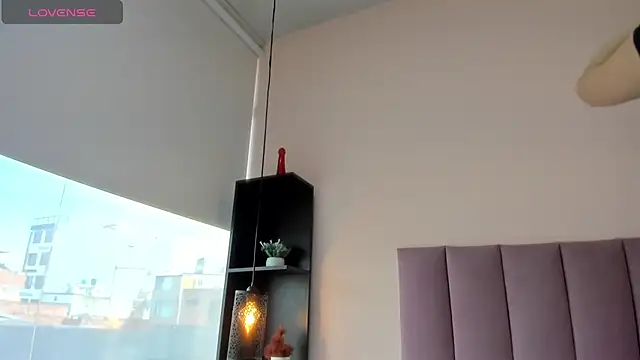 violet myerrs online show from 11/20/25, 01:12