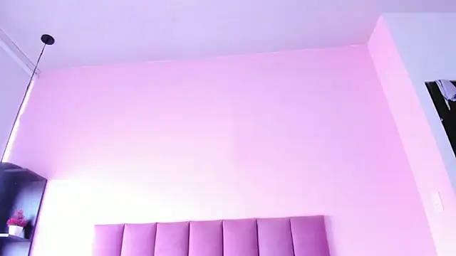 violet myerrs online show from 09/17/25, 01:24