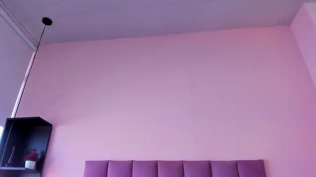 Snapshot of violet_myerrs chatting on 02/27/26, 01:44 violet myerrs online show from 02/27/26, 01:44