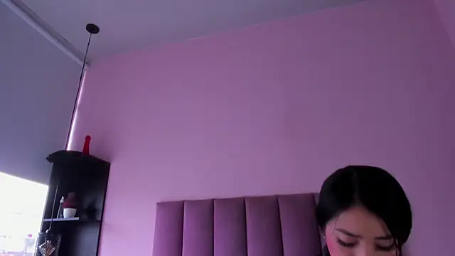 violet myerrs online show from 09/19/25, 01:04