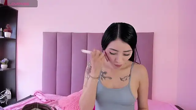 violet myerrs online show from 10/07/25, 01:01