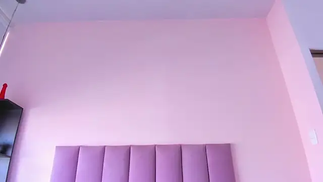 violet myerrs online show from 11/12/25, 01:26