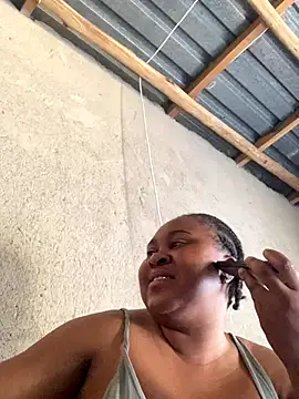 Snapshot of ChubbyAssyiyer chatting on 10/24/25, 09:41 ChubbyAssyiyer online show from 10/24/25, 09:41