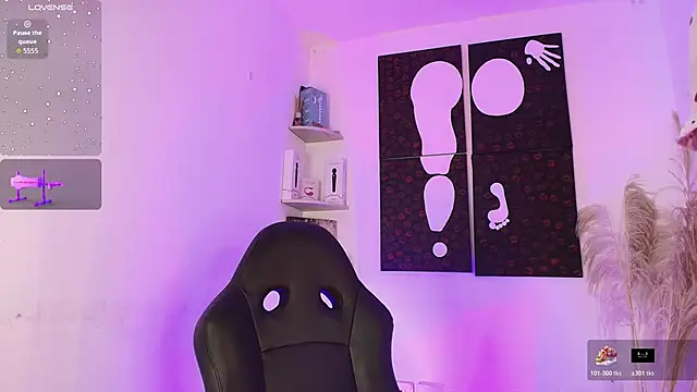 Snapshot of Iamlola_ chatting on 12/04/25, 05:34 Iamlola online show from 12/04/25, 05:34