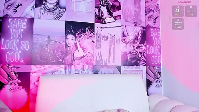 Snapshot of Iamlola_ chatting on 02/26/26, 03:28 Iamlola online show from 02/26/26, 03:28