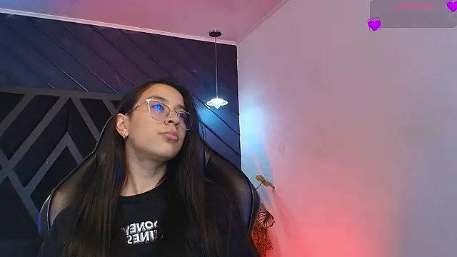 zoe martins  online show from 03/05/26, 05:20