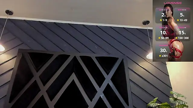 zoe martins  online show from 10/30/25, 05:32