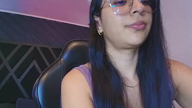 zoe martins  online show from 04/07/26, 05:15