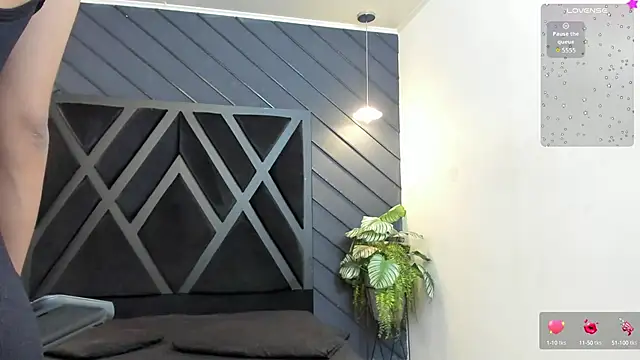 zoe martins  online show from 09/14/25, 02:28