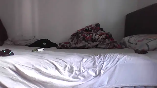 Snapshot of kocasosisli chatting on 06/12/26, 02:48 kocasosisli online show from 06/12/26, 02:48