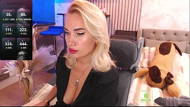 Snapshot of FreeBerryMILF chatting on 07/14/26, 04:57 FreeBerryMILF online show from 07/14/26, 04:57