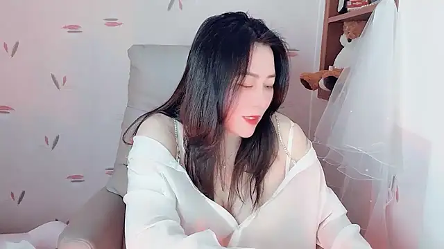 Eve5215 online show from 02/08/26, 05:21