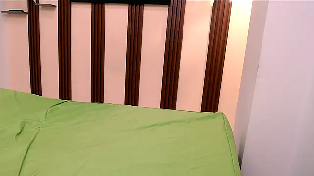 kimberly18cute online show from 10/30/25, 01:04