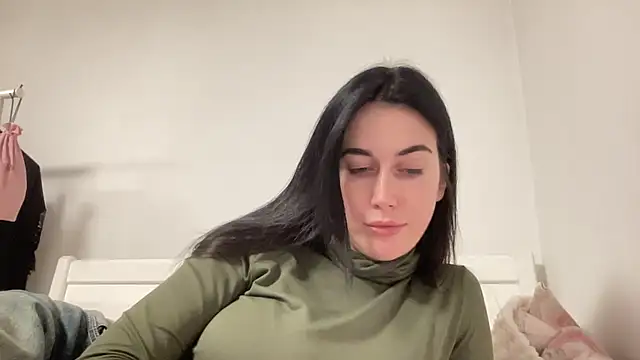 Snapshot of Talyo19 chatting on 10/23/25, 03:32 Talyo19 online show from 10/23/25, 03:32