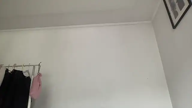 Snapshot of Talyo19 chatting on 09/25/25, 09:37 Talyo19 online show from 09/25/25, 09:37