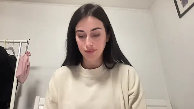 Snapshot of Talyo19 chatting on 09/29/25, 05:18 Talyo19 online show from 09/29/25, 05:18