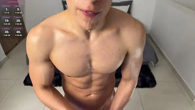 Snapshot of Maxx_Lancaster chatting on 03/04/26, 03:09 Maxx Lancaster online show from 03/04/26, 03:09