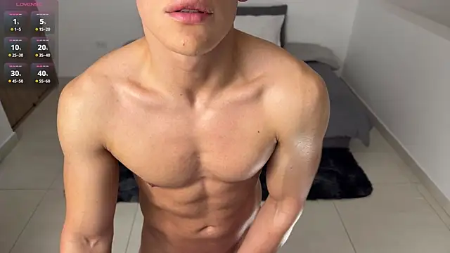 Snapshot of Maxx_Lancaster chatting on 02/18/26, 03:08 Maxx Lancaster online show from 02/18/26, 03:08