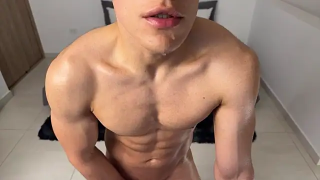 Snapshot of Maxx_Lancaster chatting on 03/17/26, 03:04 Maxx Lancaster online show from 03/17/26, 03:04