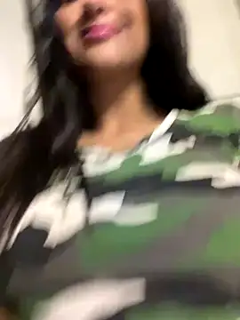 chicachocolate01 online show from 10/27/25, 07:20