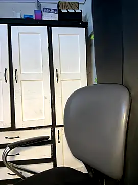 chicachocolate01 online show from 01/08/26, 05:13