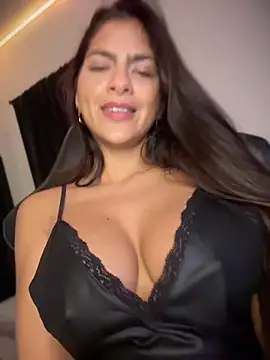 chicachocolate01 online show from 06/07/26, 05:23