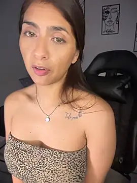 chicachocolate01 online show from 07/04/26, 06:12