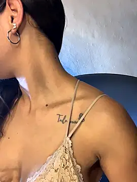 chicachocolate01 online show from 09/10/25, 05:28