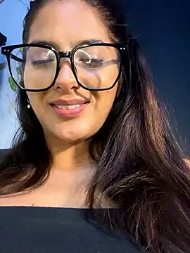 chicachocolate01 online show from 01/13/26, 07:01