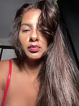 chicachocolate01 online show from 02/16/26, 05:17