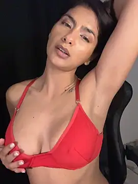 chicachocolate01 online show from 05/17/26, 04:34
