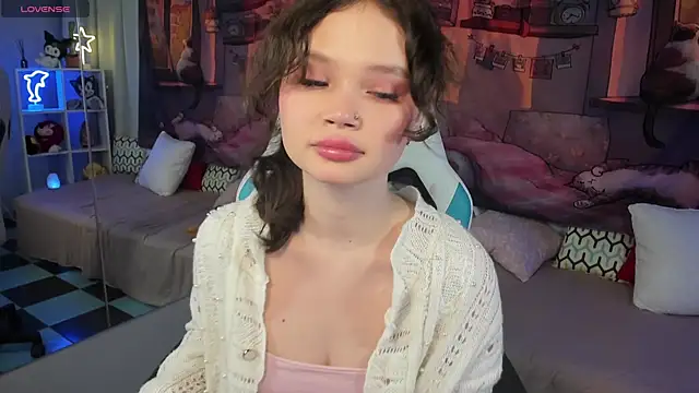 EmilyChaves online show from 11/08/25, 05:38