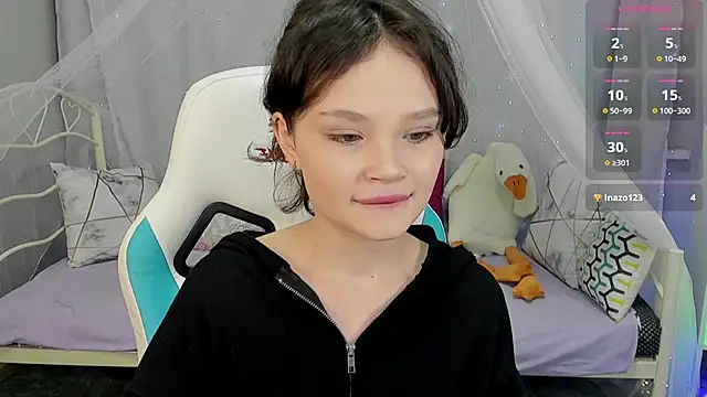 EmilyChaves online show from 02/09/26, 06:55