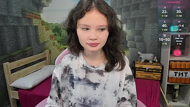 EmilyChaves online show from 10/15/25, 05:10