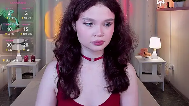 EmilyChaves online show from 06/10/26, 07:53