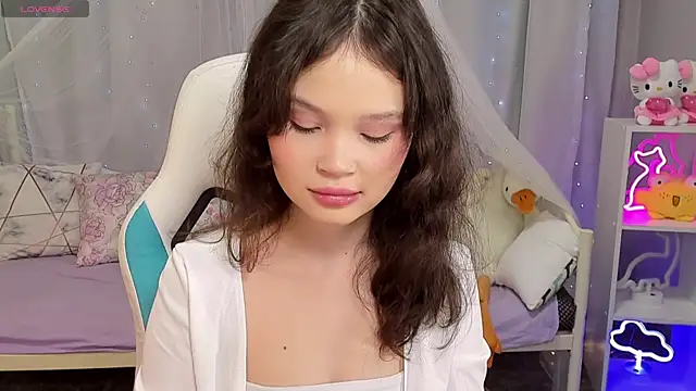 EmilyChaves online show from 01/12/26, 07:26