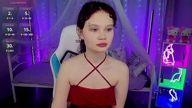 EmilyChaves online show from 05/13/26, 07:48