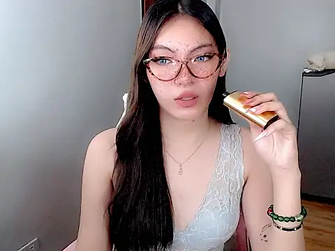 Miss hornydolly online show from 03/16/26, 01:13