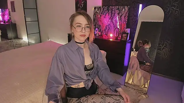Annie Leone online show from 05/03/26, 07:39