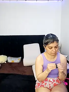 queemking online show from 02/05/26, 08:26