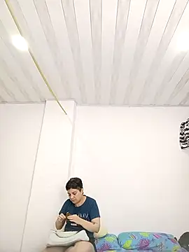 queemking online show from 04/04/26, 01:12