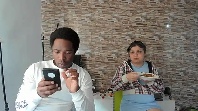 queemking online show from 03/04/26, 08:16