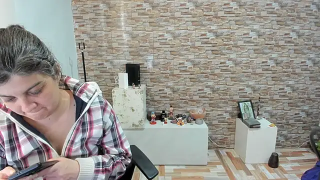 queemking online show from 03/13/26, 05:07