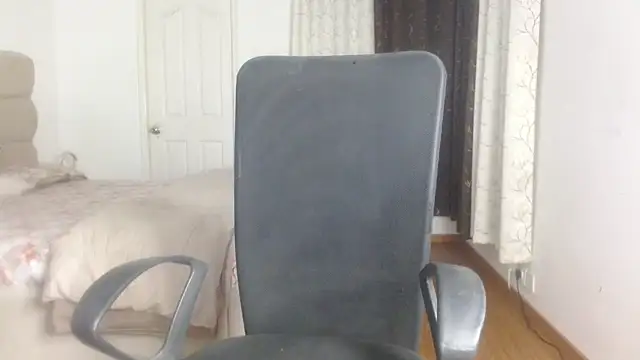 Mini Meera online show from 03/30/26, 07:48