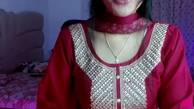 Snapshot of Mini_Meera chatting on 10/13/25, 06:20 Mini Meera online show from 10/13/25, 06:20