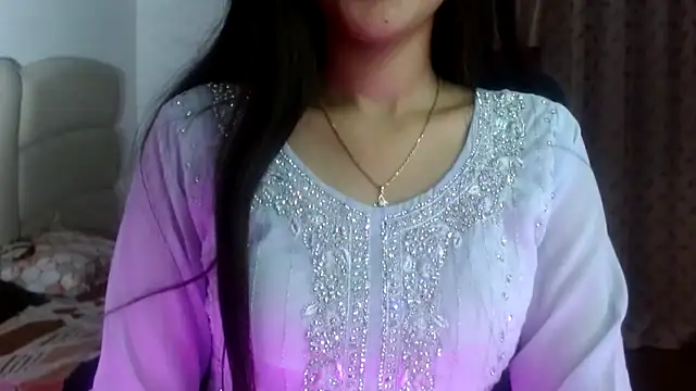 Snapshot of Mini_Meera chatting on 11/02/25, 04:45 Mini Meera online show from 11/02/25, 04:45