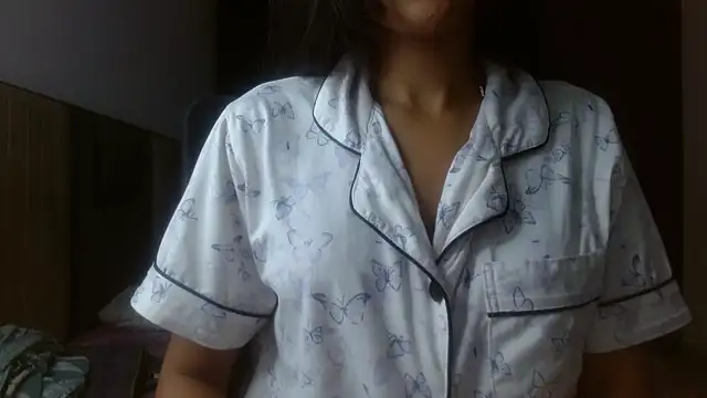 Mini Meera online show from 06/01/26, 09:03
